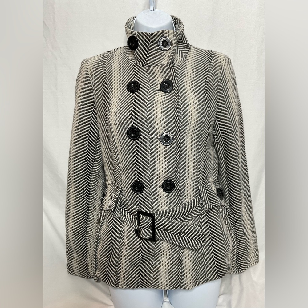 neu look double breasted belted coat med black/ivory pattern deep pockets p17”